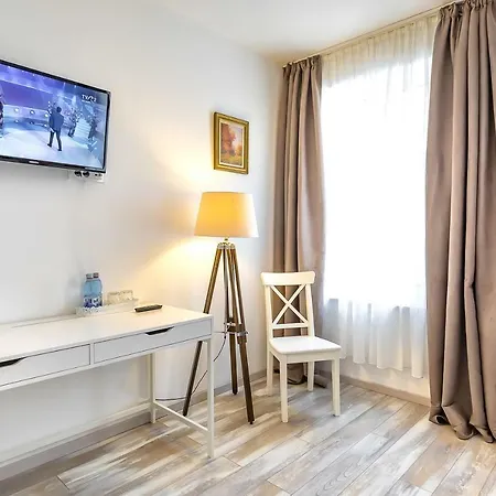 Casa Atanasiu Langa Biserica Neagra In Centrul Istoric (adults Only) Vendégház