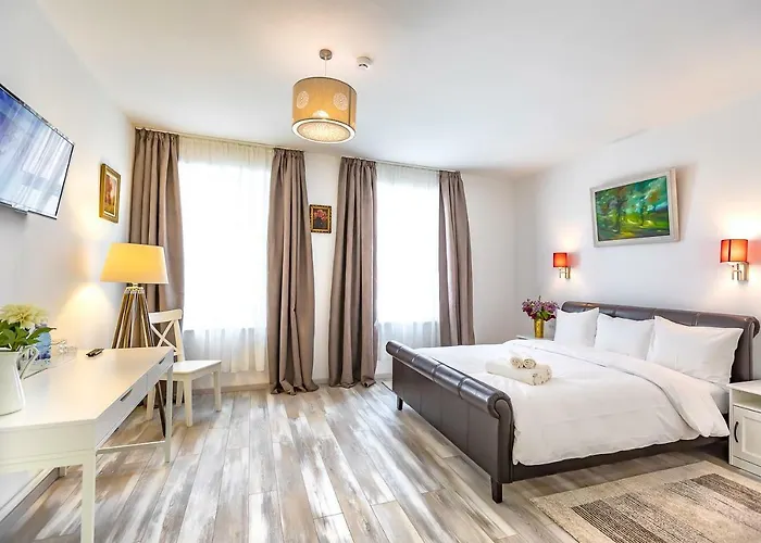 Casa Atanasiu Lângă Biserica Neagră în Centrul Istoric 3* Brașov