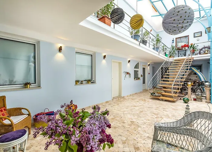 Pensiune Casa Atanasiu Lângă Biserica Neagră în Centrul Istoric 3*